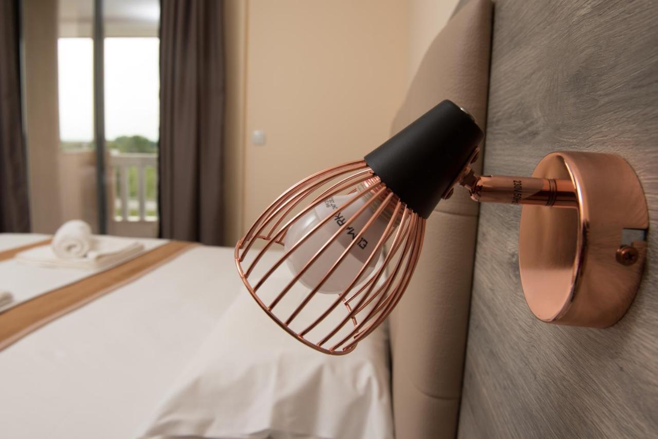 Paralía Ino Luxury Rooms מראה חיצוני תמונה