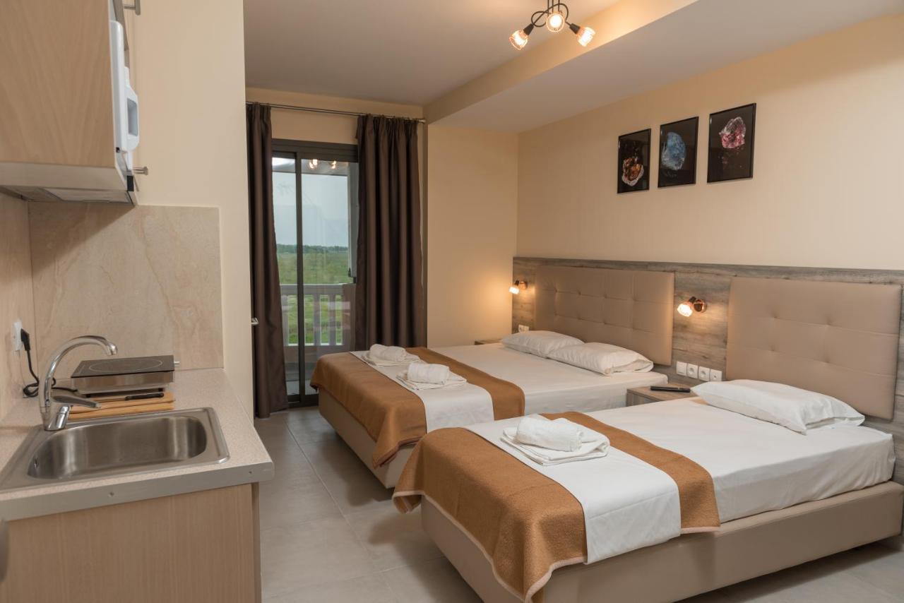 Paralía Ino Luxury Rooms מראה חיצוני תמונה